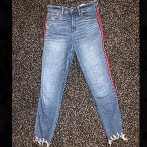Red Strip detail Abercrombie Jeans!